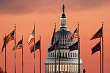 почти половине жителей казахстана отказывают выдать визу в сша
