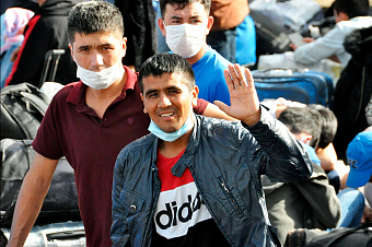 узбекский политик раскритиковал действия россии в отношении трудовых мигрантов