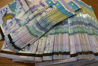 лжесотрудница акимата обманула казахстанцев на 8 миллионов тенге