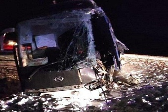 два человека погибли и пять пострадали в дтп с рейсовым автобусом, следовавшим по маршруту «новосибирск-семей»