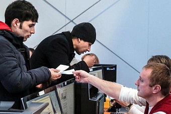 Мигранты продолжают прибывать в Россию: среди приехавших — врачи, IT-эксперты, инженеры и ученые