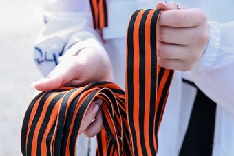 акция «бессмертный полк» вновь объединила мир: марши памяти прошли в америке и азии