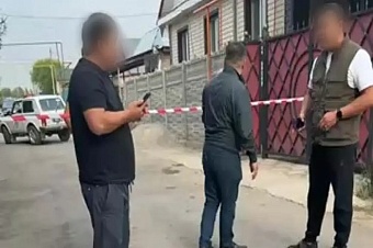 двухлетняя девочка выжила после падения с обрыва в руках похитителя — новые шокирующие детали из казахстана