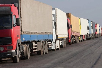 кыргызстан направил казахстану очередную партию гуманитарной помощи