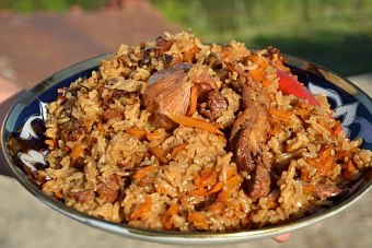 в узбекистане подсчитали, где продают самый дорогой и дешевый плов