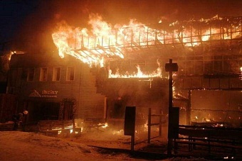 пожар на казахстанском горнолыжном курорте шымбулак потушили снегом