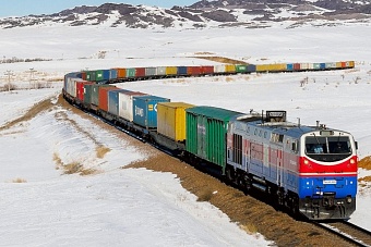 стабильный рост: объем грузоперевозок между рф и казахстаном продолжает расти