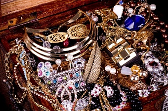 домработница в казахстане обворовала хозяйку на 1 млн тенге