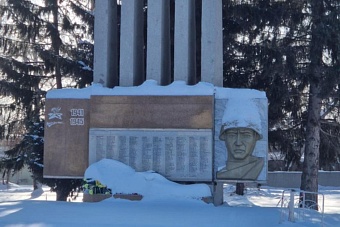 В Казахстане поселковый обелиск Славы героям войны превращают в памятник коррупции стоимостью 11,6 млрд тенге