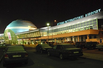 аэропорт астаны отменяет и задерживает рейсы