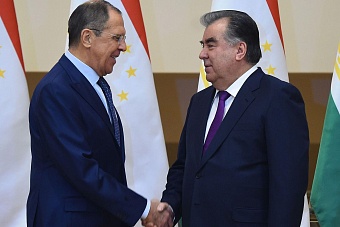 россия не пойдет на поводу у сша: сергей лавров сделал ряд важных заявлений в таджикистане