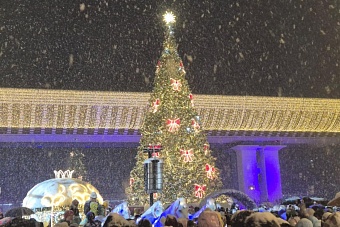 Новый год в Алматы 2025: главная елка, праздничная афиша, ярмарки, парад Аяз Ата, работа катка «Медеу»