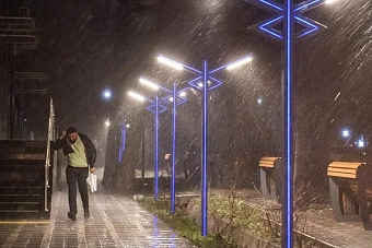 проливной дождь и снег: погода в казахстане в воскресенье, 31 марта 2024