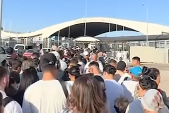 гигантская очередь возникла на границе казахстана с кыргызстаном