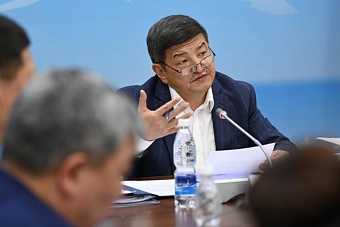 Акылбек Жапаров: «Русский язык стал языком, объединяющим наше пространство, где мы друг друга понимаем с полуслова»