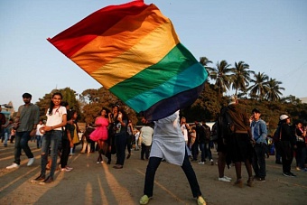 «Феми де ля комедия»: ЛГБТ-активистка, феминистка, проигравшая на последних выборах в Маслихат в Казахстане, снова рвется в бой