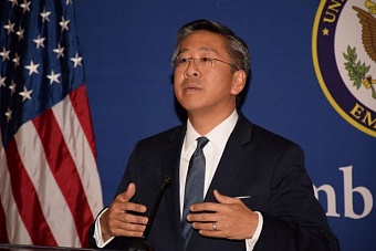 Дональд Лу «поможет»: Госдеп подключился к раскачиванию мигрантской повестки Центральной Азии