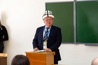 Профессор АБЫТОВ: «Киргизия — единственная страна Центральной Азии, которая закрепила статус русского языка в Конституции и никогда не откажется от этого»