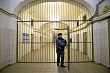 педагоги с криминальным прошлым: в рф хотят разрешить судимым работать учителями