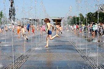 летняя жара испытает жителей казахстана в пятницу, 25 июля 2025 года