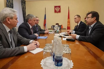 подготовку кадров для кыргызстана обсудил посол россии с ректором урфу