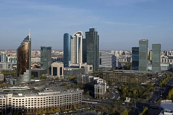 российская щедрость: туристы из рф потратили больше всех денег в казахстане