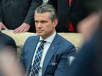 министр войны сша призвал «сокрушить зубы безбожников» и назвал конфликт с ираном божественной миссией