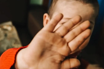 людей с уголовным прошлым обнаружили в детсадах казахстана