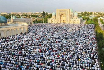 по случаю празднования рамазан хайита президент узбекистана помиловал 426 осужденных