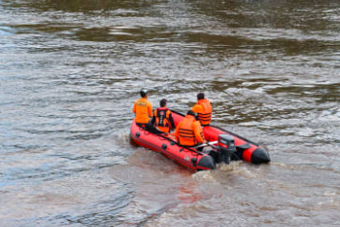 около 62 тыс. человек вернулись в свои дома в казахстане после наводнений