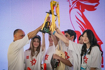 Как в Парке Победы студенты узбекских вузов продемонстрировали «Силу Духа» и заставили говорить о себе жителей Ташкента