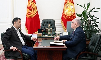 президент киргизии прокомментировал идею перевода киргизского языка с кириллицы на латиницу 