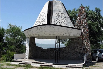 сегодня, 5 марта в кыргызстане отмечается день ак калпак күнүm (история, традиции) 