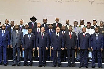 россия предлагает африке новые комбайны, вертолеты и медицинскую технику